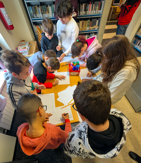 Gli alunni nel laboratorio