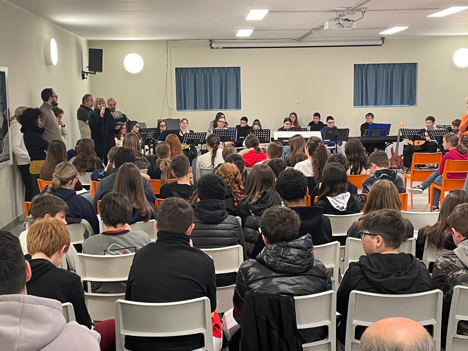 L'orchestra delle classi terze