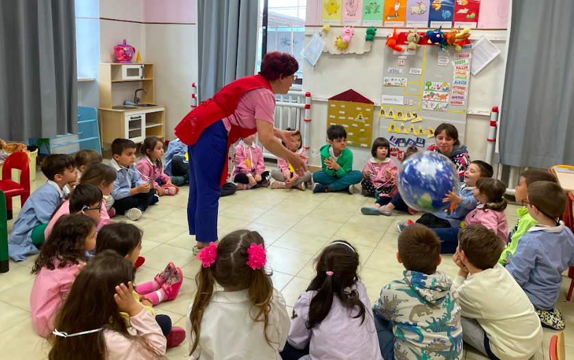 Il girotondo dei bimbi